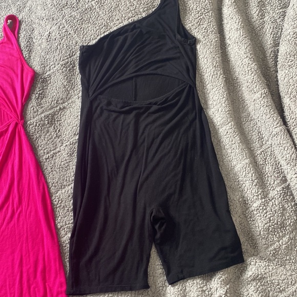 Black Asymmetrical Stomach Cut Out Bodysuit Medium - Picture 3 of 3